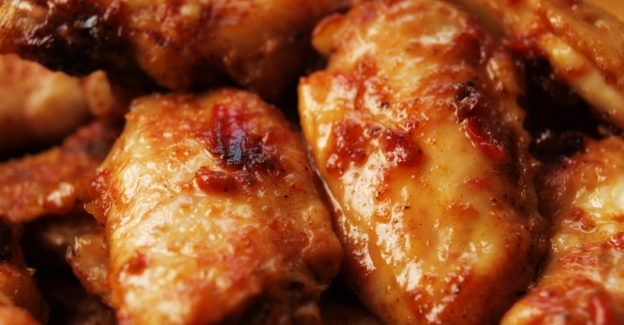 plum-sauced chicken wings
