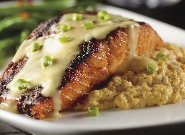 LongHorn Steakhouse Blackened Salmon with Cheddar Grits